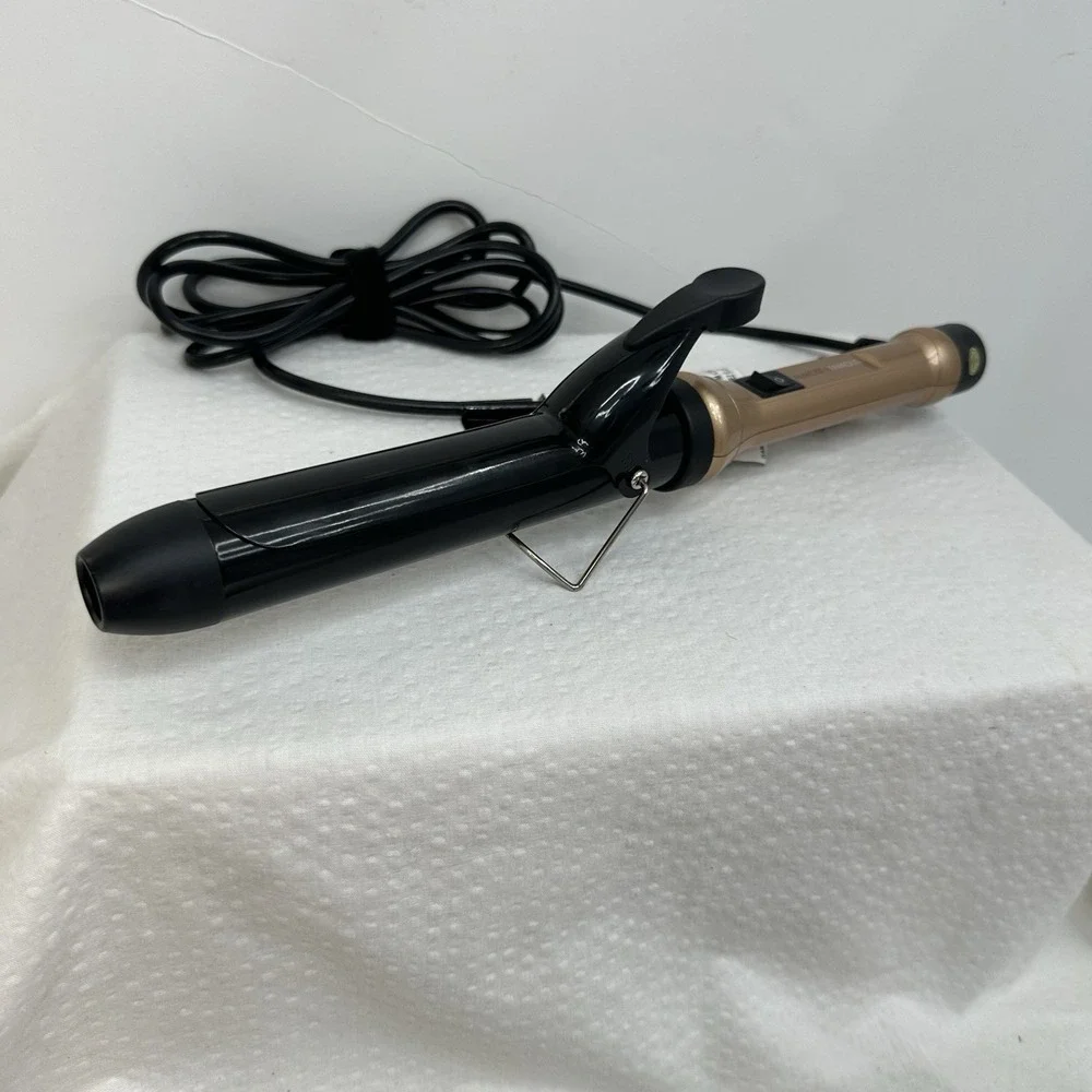 Almost Famous limited edition beachy waves 2-Piece Curling iron straightener Set